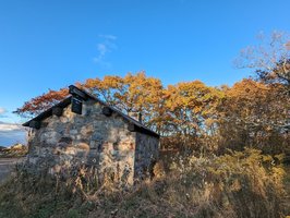 Hawksbill Mountain- ACCESS CLOSED DUE TO SNOW AND ICE 2-4-2026)