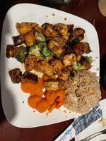 Kin2Kin Sushi Bar & Japanese Restaurant