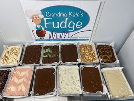 Merrill Mischief Candy, Christmas & Fudge Shop