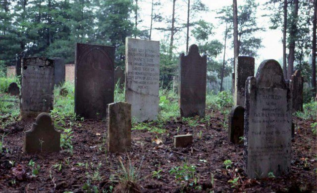 Quaker Meadows Cemetery Featured Image