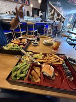 The Madness - Sushi, Burger & Bar