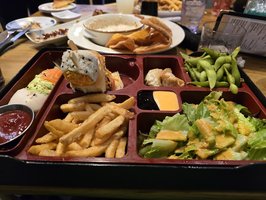 The Madness - Sushi, Burger & Bar