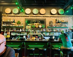 Toner's Irish Pub