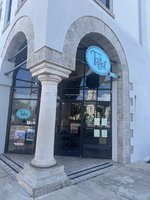 Treat Restaurant & Bar
