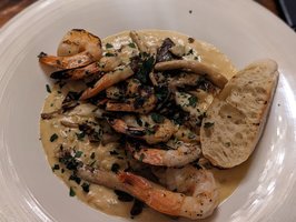 Treat Restaurant & Bar