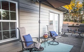 Vacation Rental- Charming Waterfront, Rustic Bungalow