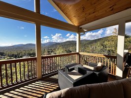 Vacation Rental:  Experience Downtown Morganton Air BnB