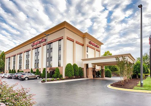 Hampton Inn Featured Image