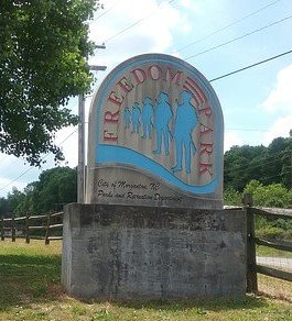 park-entrance-sign.jpg